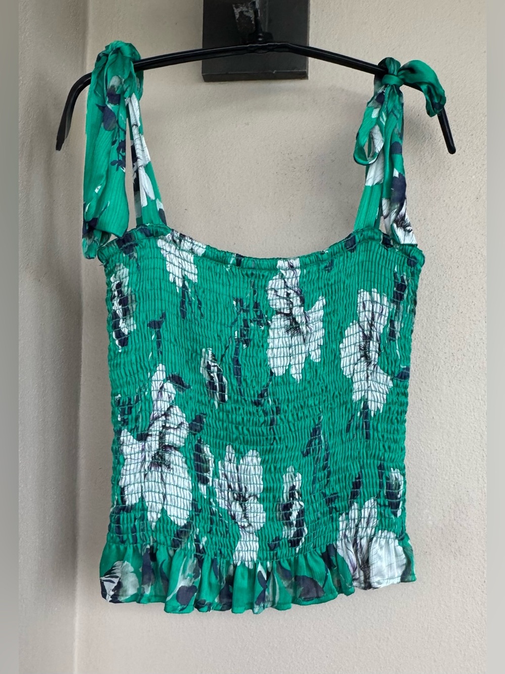 Krisa Tank/Cami Green/White Floral Tie Shoulder Strap Square Neck Stretch Large